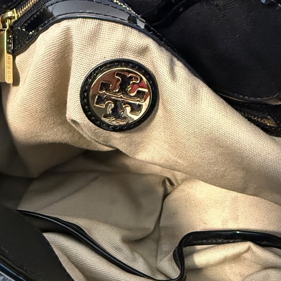 Tory Burch Black Tote with Red and White unbranded Scarf - Picture 7 of 9